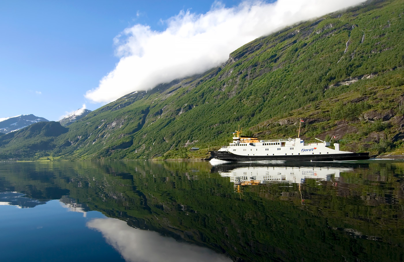 Maaskant Reizen, rondreis Noorwegen per bus, boot en trein Met o.a. Bergen, Geirangerfjord, Trollstigen en twee prachtige treintrajecten!