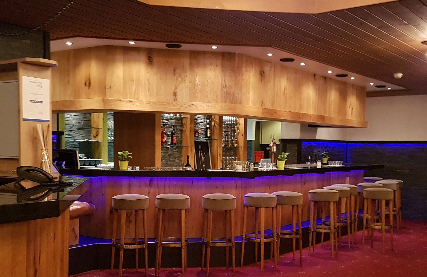 7-daagse reis per comfort-class touringcar van Maaskant Reizen; Zwitserland per bus en trein Busreis Zwitserland met treinreizen over Berninapas en Glacier Traject