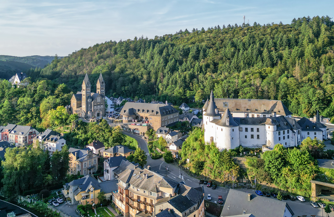 5-daagse reis per comfort-class touringcar naar Clervaux in Luxemburg, Met o.a. Vianden, Echternach, het Müllerthal en Luxemburg Stad