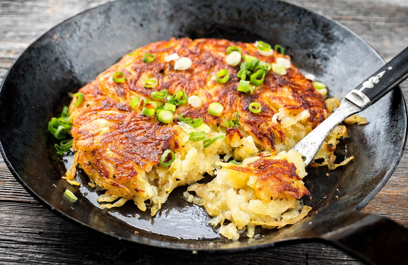 Per comfort-class touringcar van Maaskant Reizen naar Winters Zwitserland per bus en trein Busreis Zwitserland met treinreis over het Glacier Traject en excursies naar Appenzell, Werdenberg, Davos en Klosters