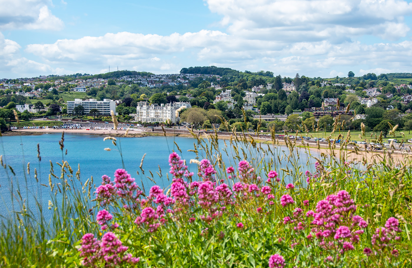 Met Maaskant Reizen per comfort-class touringcar naar Cornwall met Isle of Wight Met o.a. Southampton, Exeter, St. Michael's Mount, Tintagel, Land's End, Dartmoor en Plymouth.