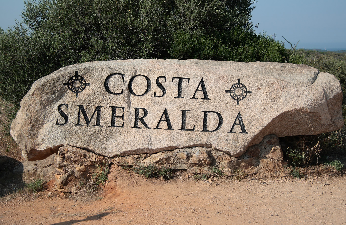 rondreis per comfort-class touringcar Met o.a. Cap Corse, Les Calanches, Ajaccio, Bonifacio, Nuoro, La Maddalena en de Costa Smeralda