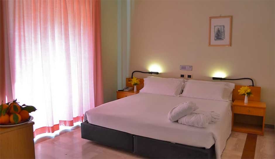slider_b0itss_010_groot_sicilië_sardinië_corsica.jpg