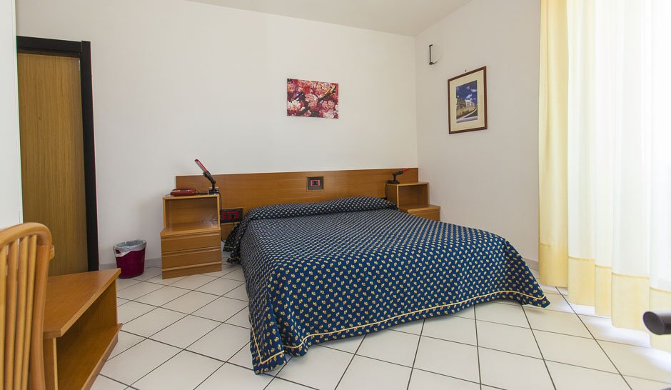 slider_b0itpu_010_groot_apulie_alberobello.jpg
