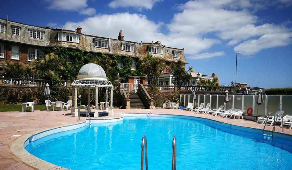 b0ukto_engelse_riviera_torquay_008.jpg