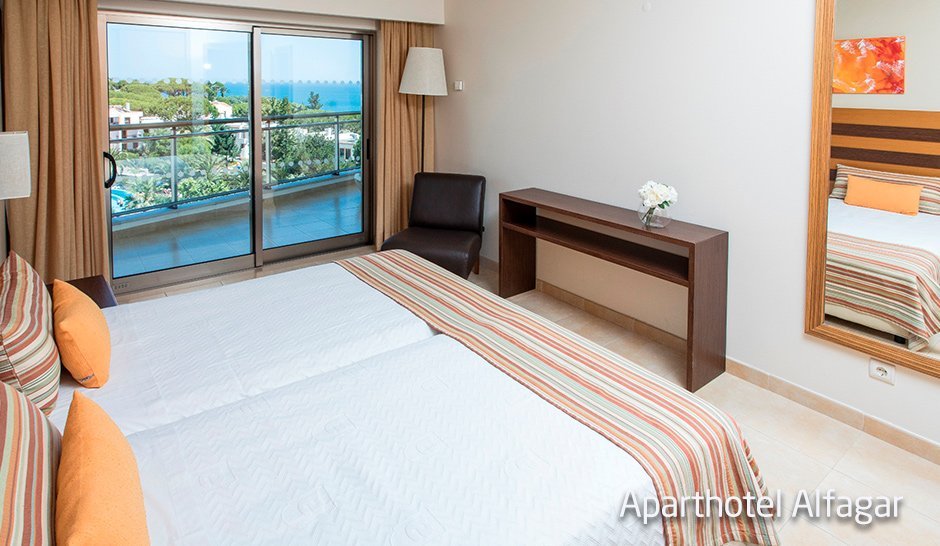 aparthotelalfagar_001.jpg