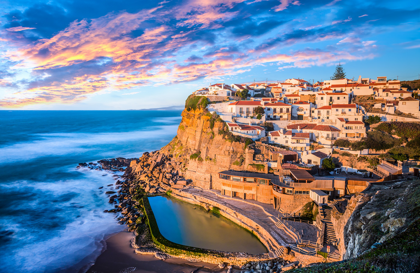 Met Maaskant Reizen per comfort-class touringcar maken we de Rondreis de pracht van Portugal Met o.a. Porto, Braga, Guimaraes, Coïmbra, Conimbriga, Fatima en Lissabon