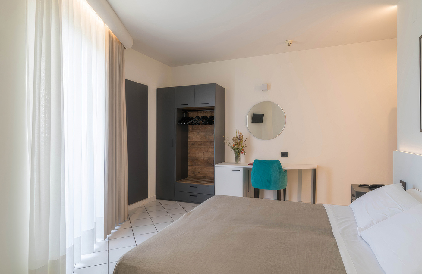 Rondreis Apulië, Maaskant Reizen, rondreis per luxe comfort-class touringcar we bezoeken o.a. Lecce, Alberobello, Cisternino, Monopoli, Polignano, Matera en Bari.