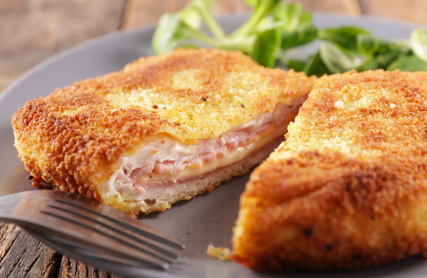 Per comfort-class touringcar van Maaskant Reizen naar Winters Zwitserland per bus en trein Busreis Zwitserland met treinreis over het Glacier Traject en excursies naar Appenzell, Werdenberg, Davos en Klosters