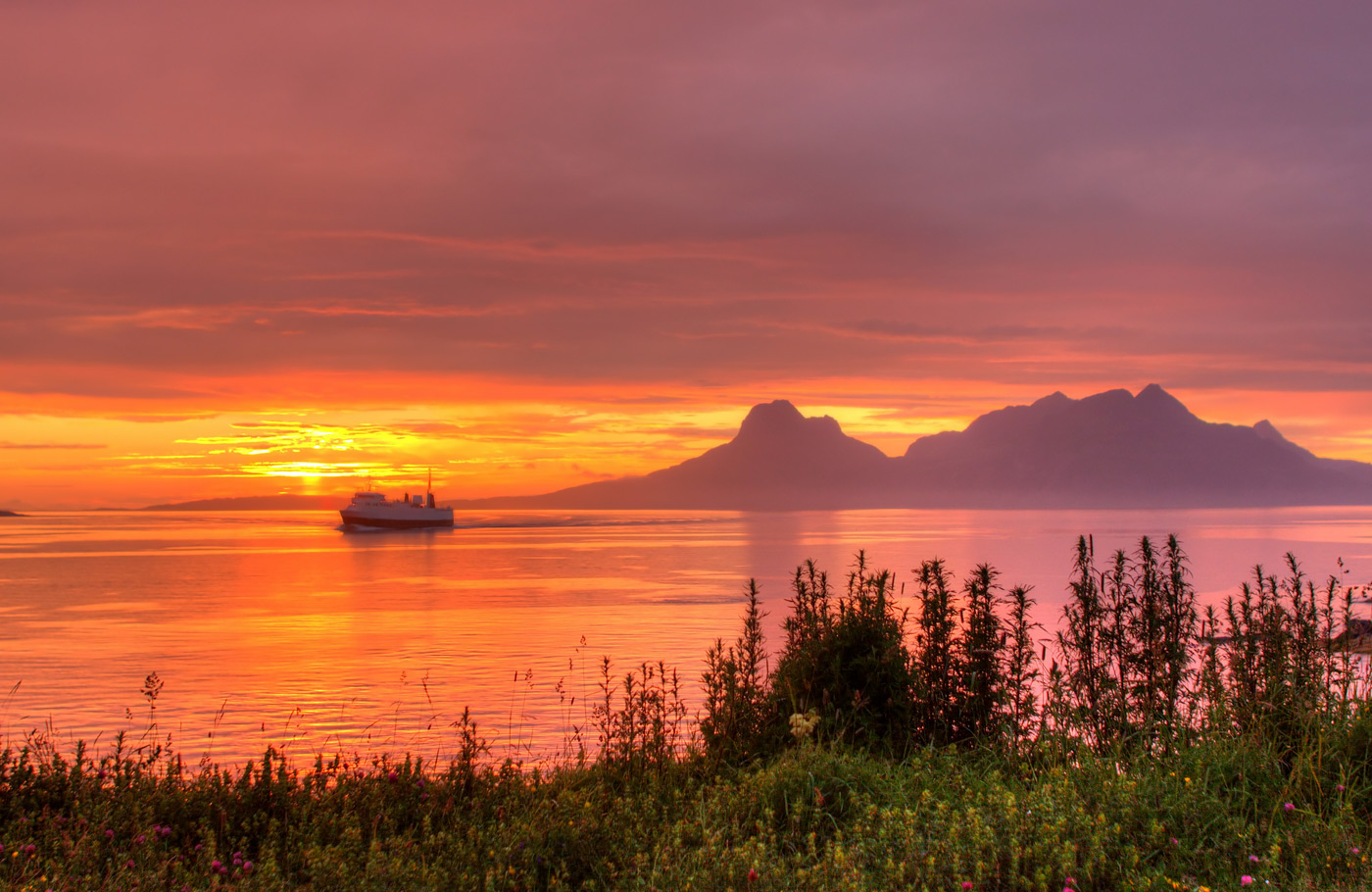 Busrondreis per comfort-class touringcar door Scandinavië met o.a. Noordkaap en Lofoten Met o.a. Stockholm, Poolcirkelcentrum, Santa Claus Village en Lapland.