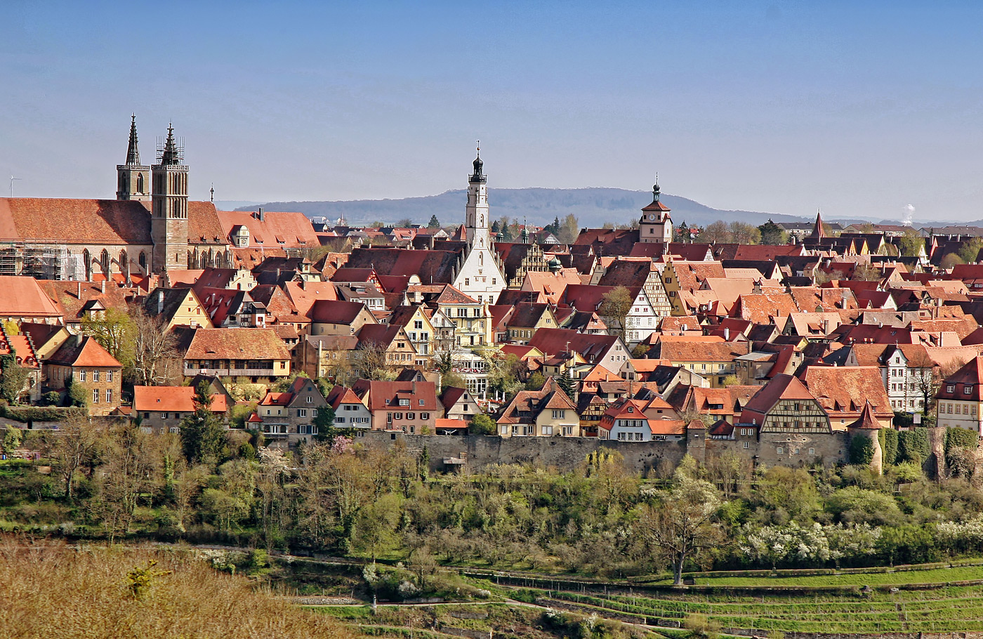 Busreis per comfort-class touringcar naar Beieren, de Romantische Straße Met o.a. Lohr am Main, Würzburg, Veitshöchheim, Bamberg, Rothenburg ob der Tauber en Dinkelsbühl
