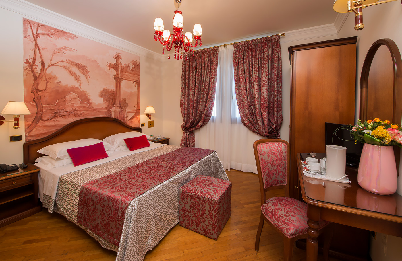 busreis veneto met o.a. verzorgde excursies naar o.a. Treviso, Padua, Vicenza, Prosecco-route en Venetië