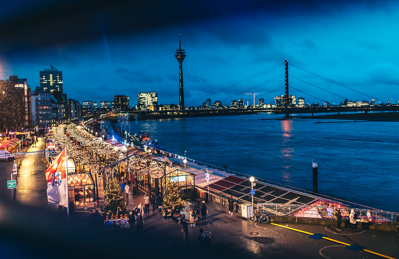 Kerstmarkt, kerstshoppen in Duesseldorf, dagtocht