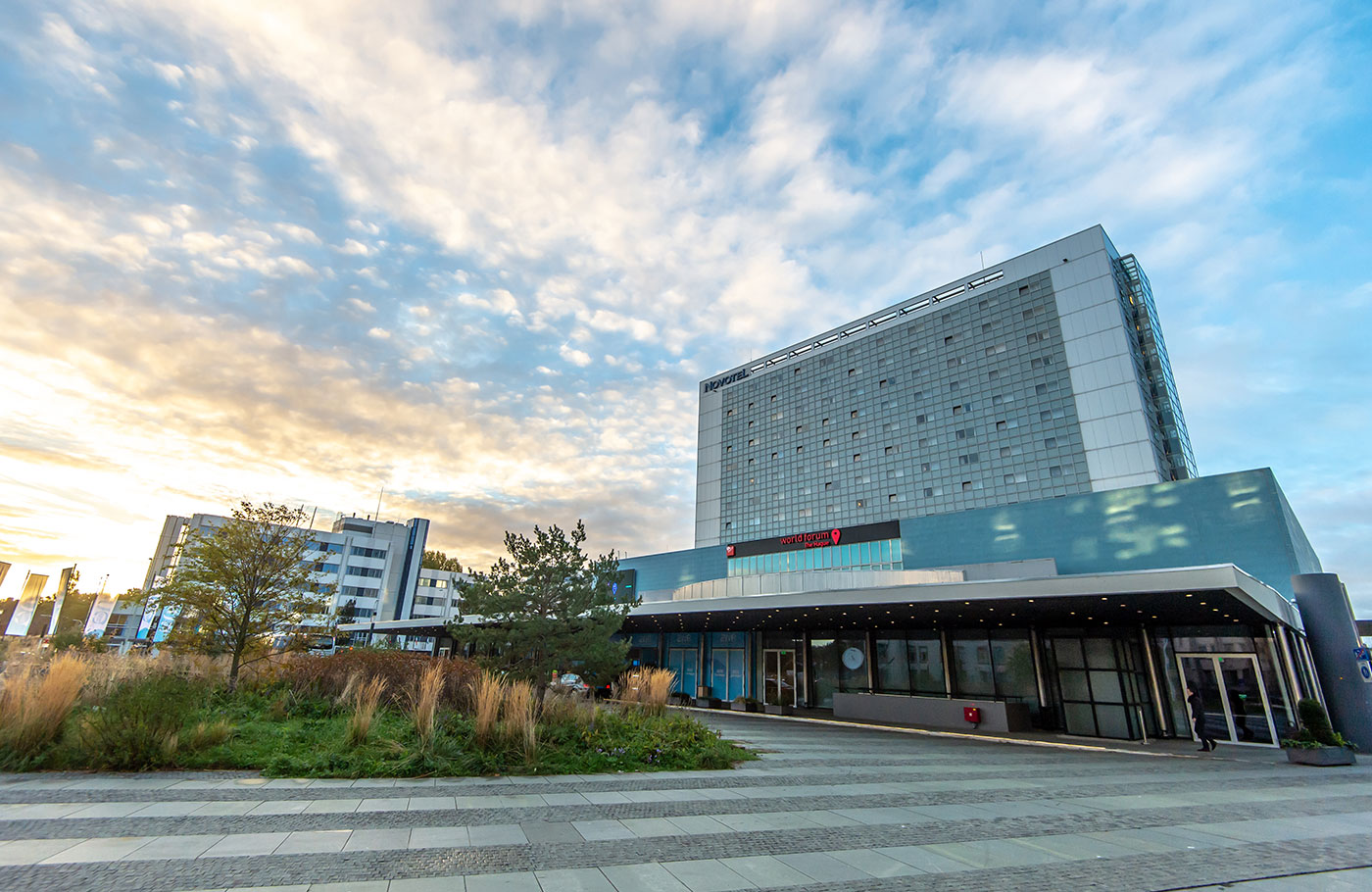 Dagtocht Chanson, Jacques Brel, Edith Piaf, World Forum Den Haag