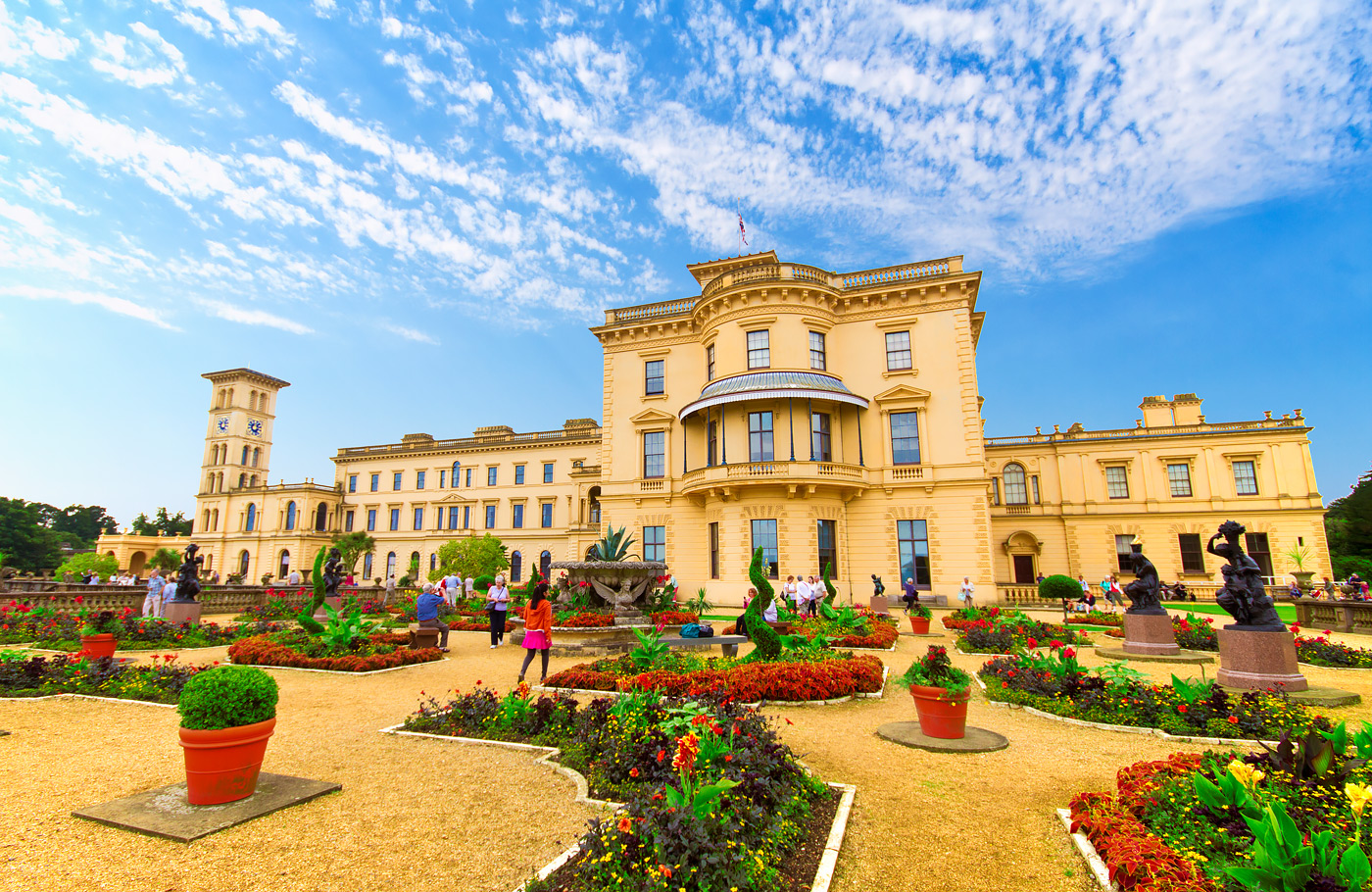 Met Maaskant Reizen per comfort-class touringcar naar Cornwall met Isle of Wight Met o.a. Southampton, Exeter, St. Michael's Mount, Tintagel, Land's End, Dartmoor en Plymouth.