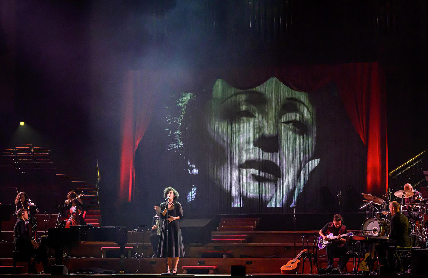 Dagtocht Chanson, Jacques Brel, Edith Piaf, World Forum Den Haag