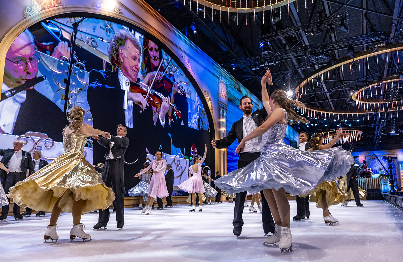 dagreis van Maaskant Reizen naar André Rieu's kerst in Maastricht, reis per tourist-class touringcar 
