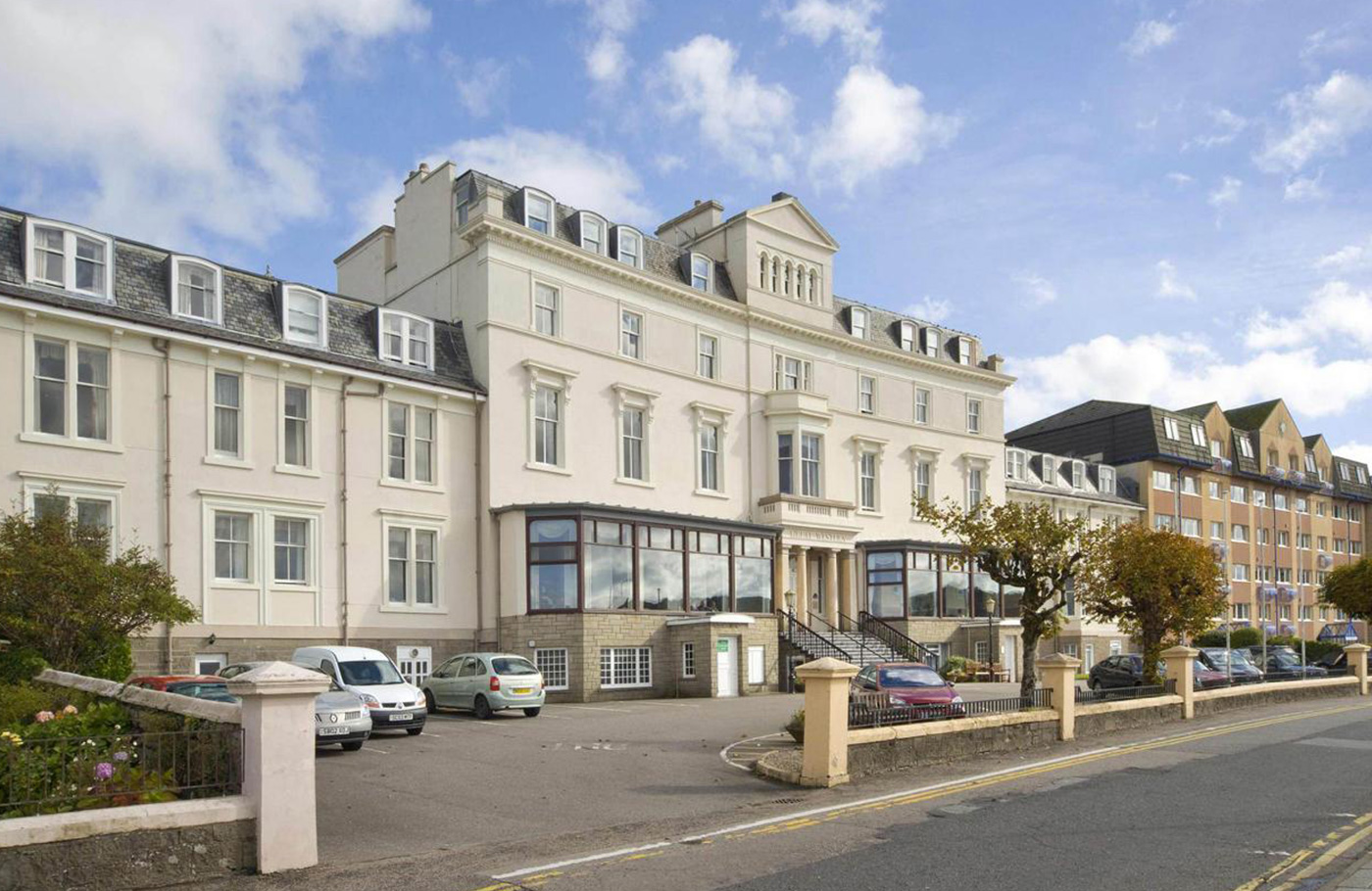 Met Maaskant Reizen per comfort-class touringcar maken we de Engeland & Schotland Rondreis Met York, Edinburgh, Fort William, Eiland Mull en Lake District!