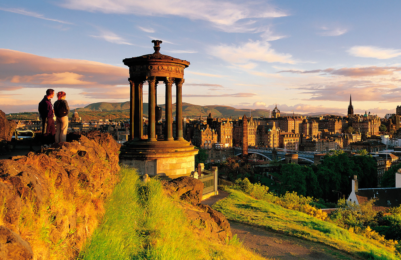 Met Maaskant Reizen per comfort-class touringcar maken we de Engeland & Schotland Rondreis Met York, Edinburgh, Fort William, Eiland Mull en Lake District!