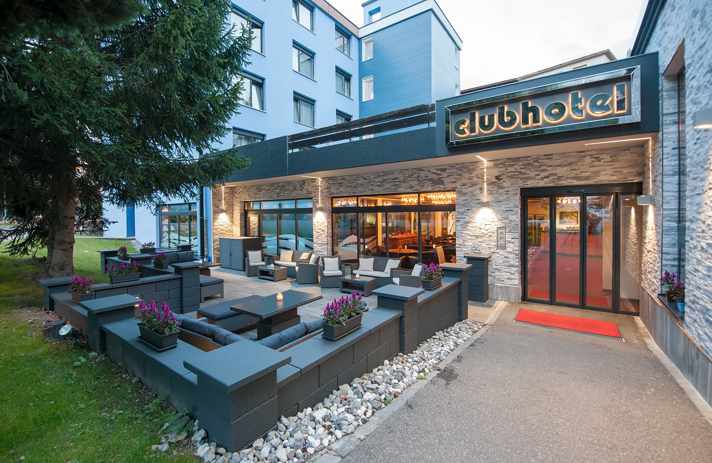 7-daagse reis per comfort-class touringcar van Maaskant Reizen; Zwitserland per bus en trein Busreis Zwitserland met treinreizen over Berninapas en Glacier Traject