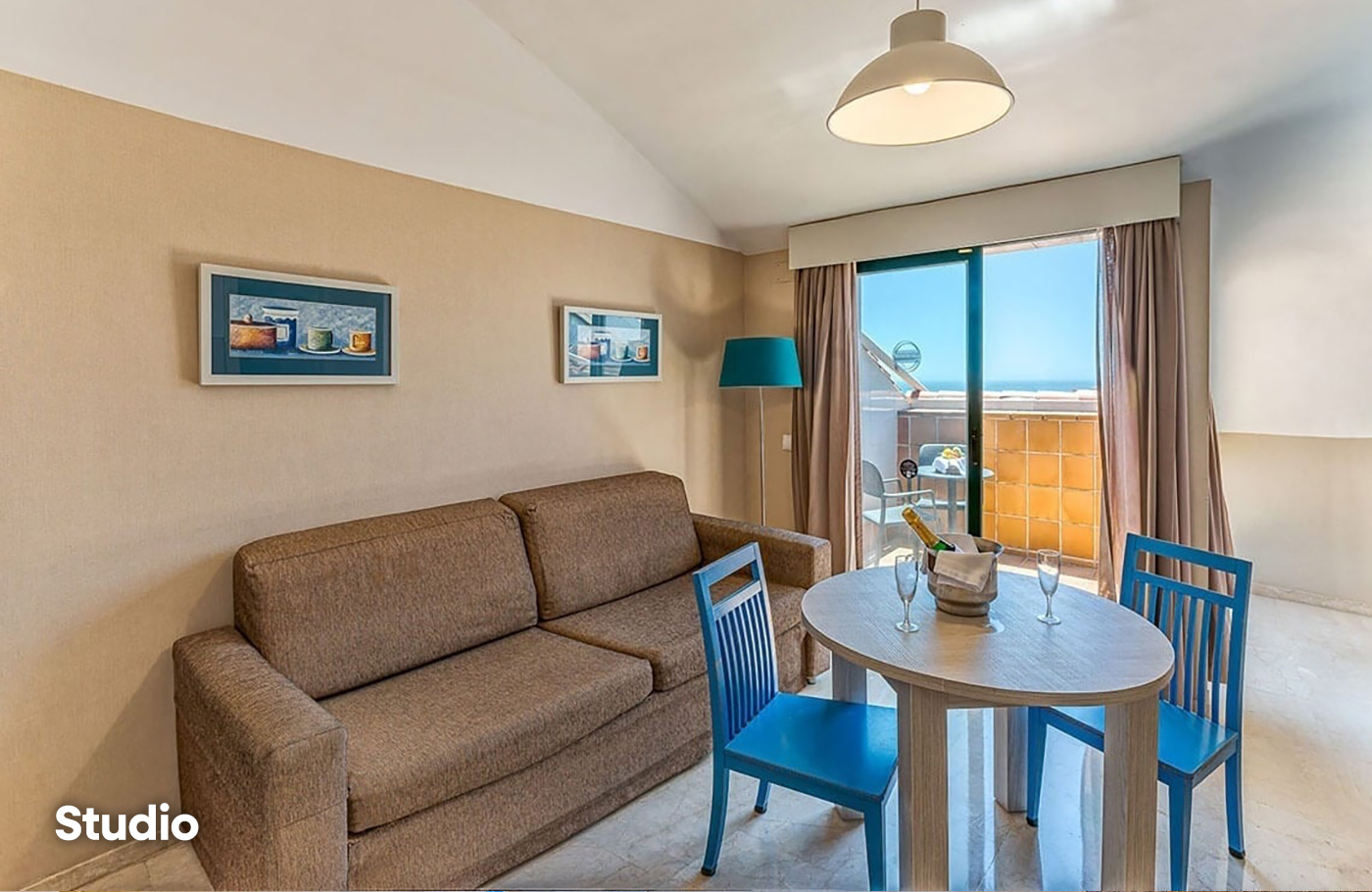 Met Maaskant Reizen Overwinteren aan de Costa del Sol, in 4-sterren aparthotel Benalmadena Palace