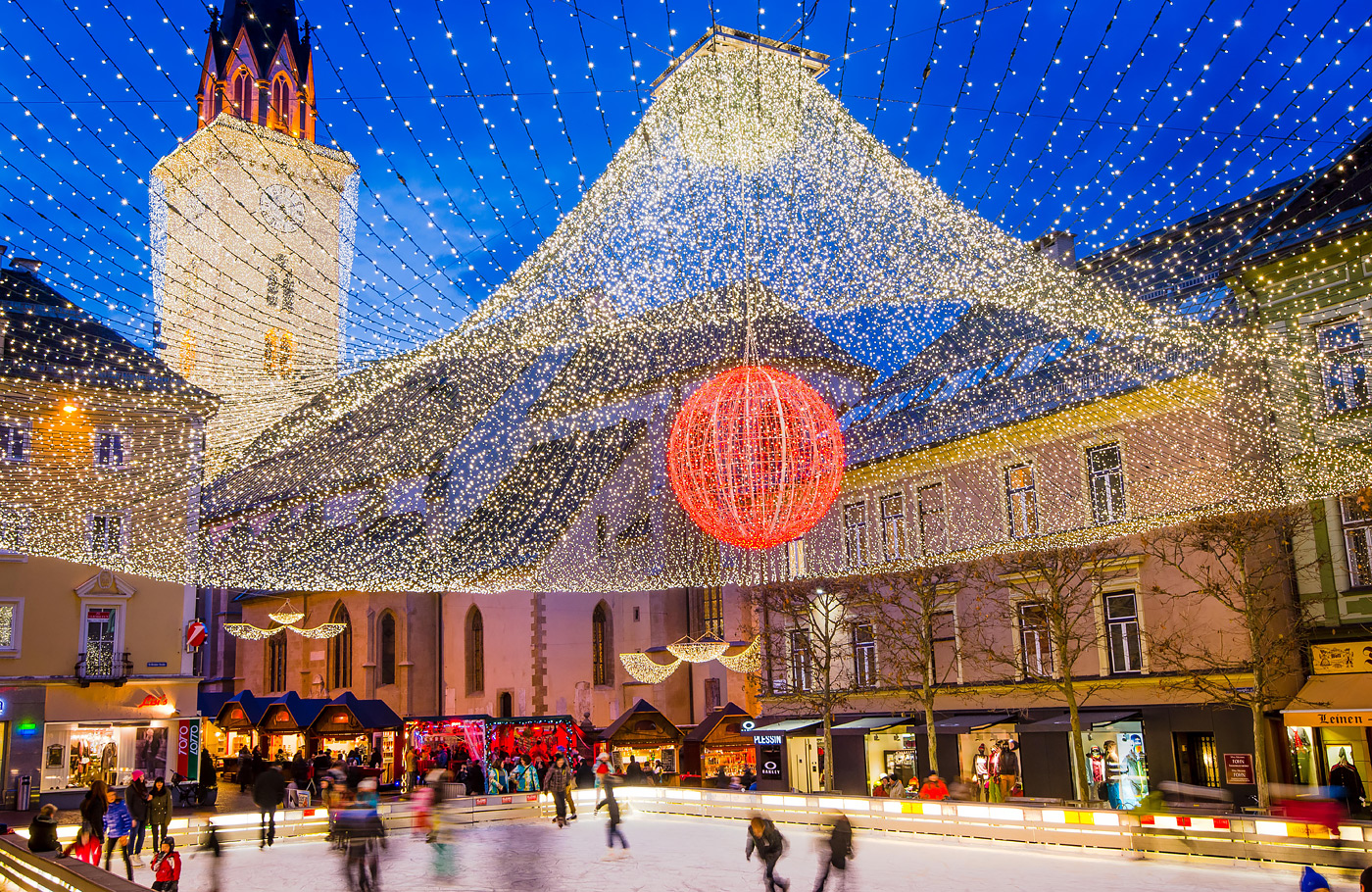 Met Maaskant Reizen per comfort-class touringcar op een mooie Kerstreis Oostenrijk met Karinthië, Klagenfurt, Salzburg, Weissensee en Heiligenblut