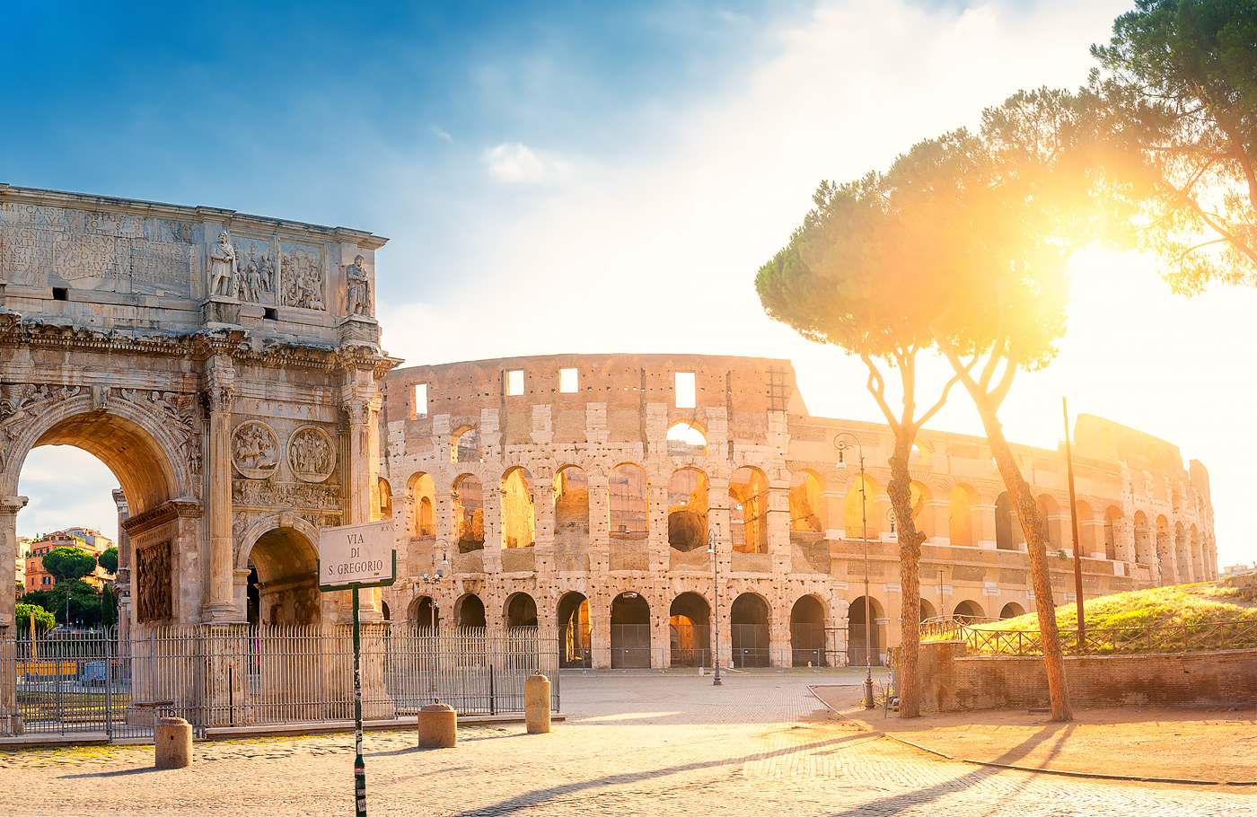 Maaskant Reizen, busreis Rome met Vaticaanstad, reis per luxe comfort-class touringcar waarbij we bezoeken brengen aan o.a. Vaticaans Museum, Sixtijnse Kapel, St. Pieter, Frascati, Castel Gandolfo en Assisi