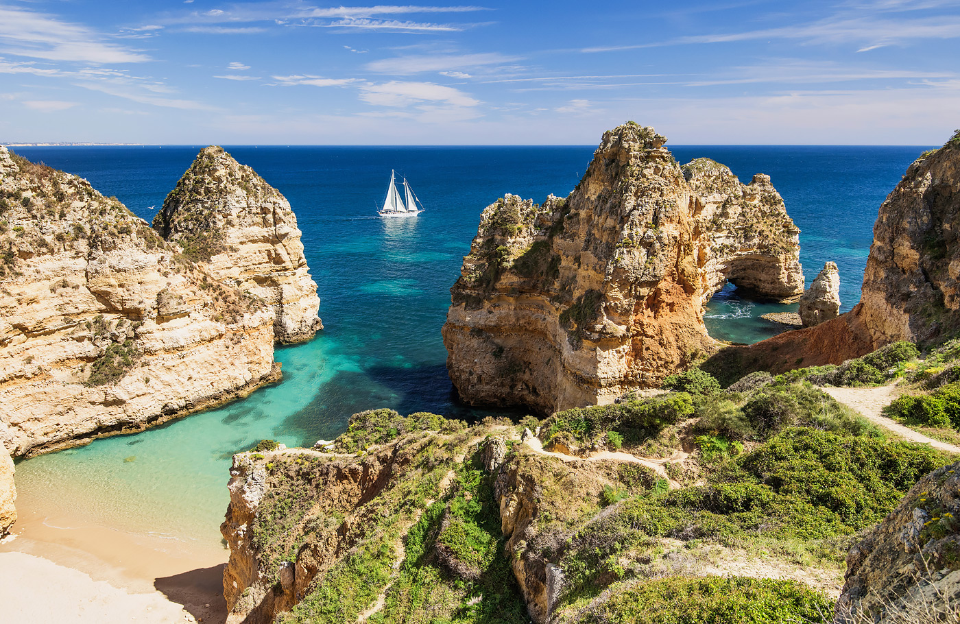 Busreis per comfort-class touringcar naar de Algarve met 2-weken verblijf in Albufeira in 4-sterren aparthotel Alfagar Alto da Colina Aparthotel