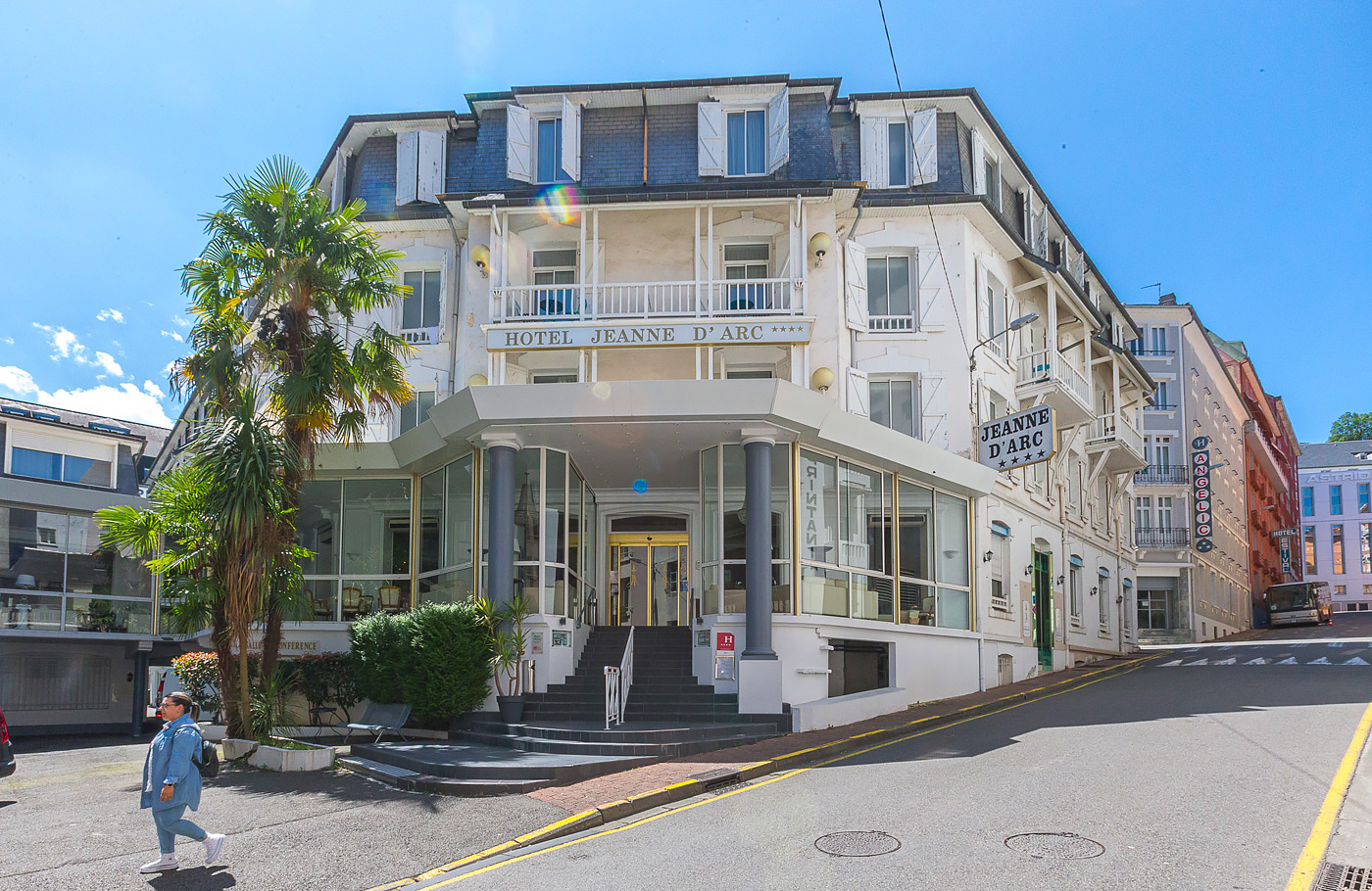 7-daagse comfort-class Busreis Lourdes met stadswandeling in Lourdes, internationale mis & middagtocht Pyreneeën!