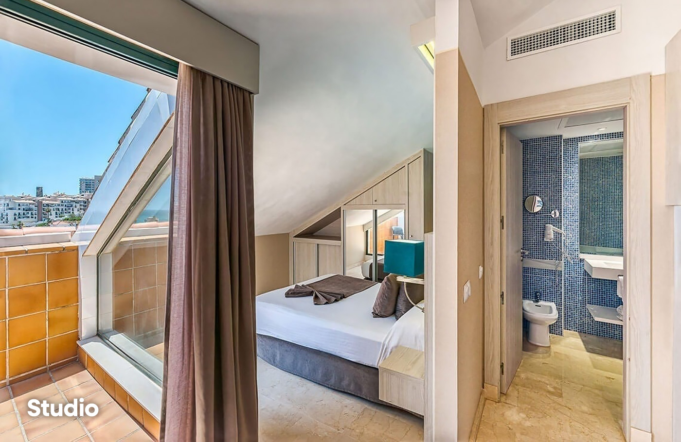 Met Maaskant Reizen Overwinteren aan de Costa del Sol, in 4-sterren aparthotel Benalmadena Palace