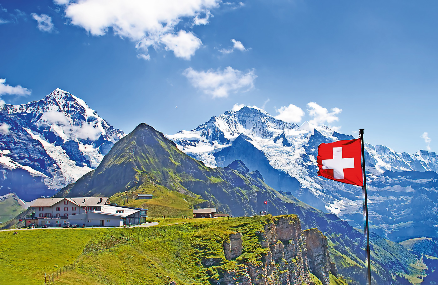 7-daagse reis per comfort-class touringcar van Maaskant Reizen; Zwitserland per bus en trein Busreis Zwitserland met treinreizen over Berninapas en Glacier Traject