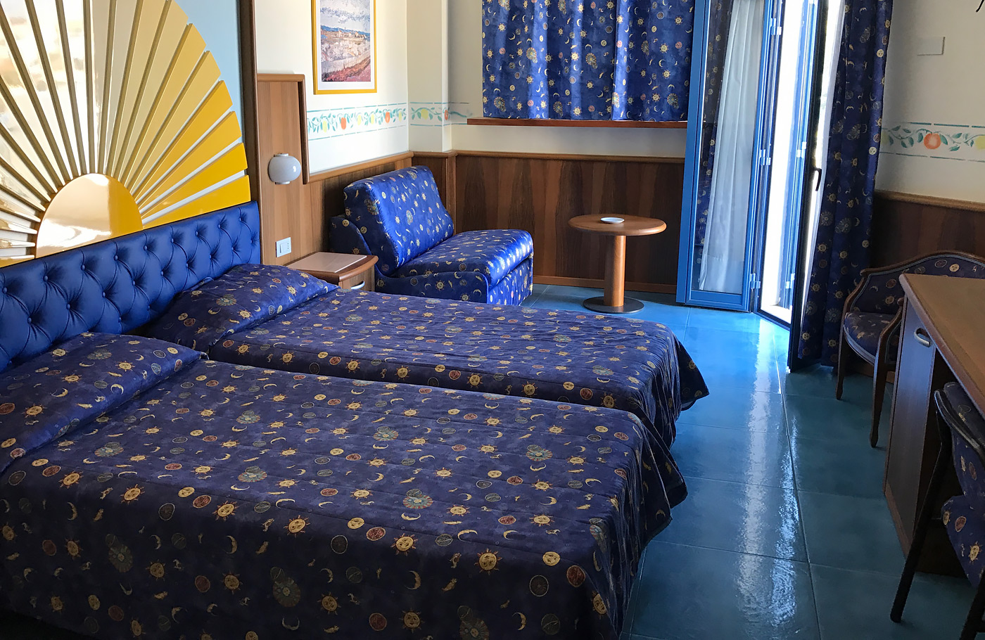 Maaskant Reizen, overwinterBusreis Italië met o.a. 2 weken verblijf op basis van half-pension in Giardini Naxos