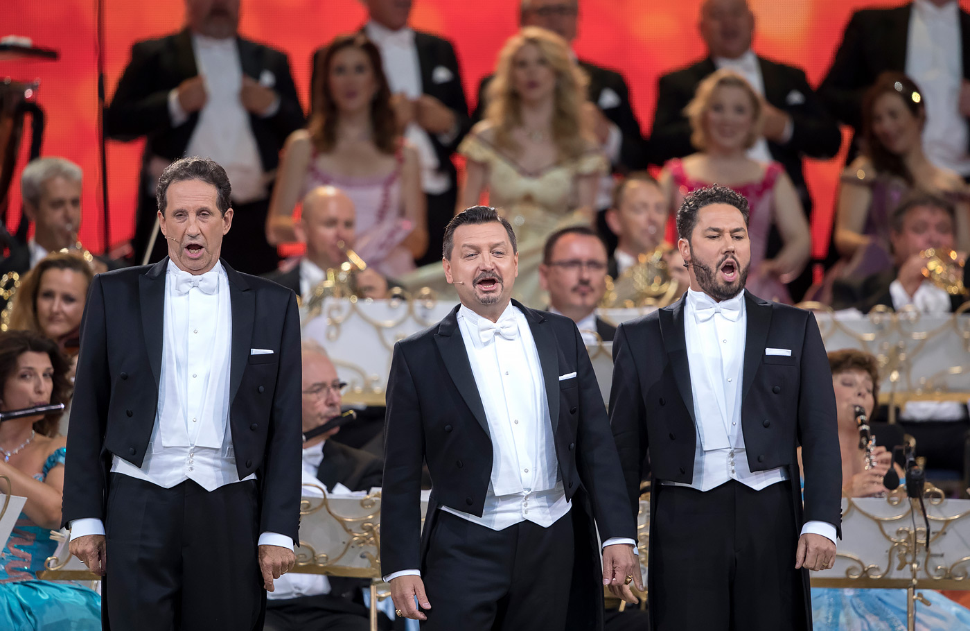 André Rieu op het vrijthof, terrasarrangement van Maaskant Reizen met diner en reis per tourist-class touringcar