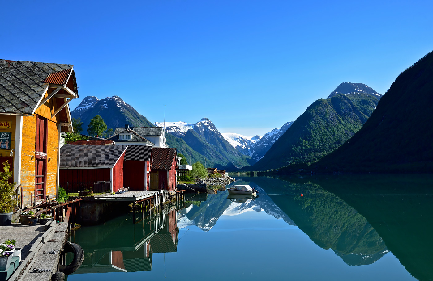 Maaskant Reizen, rondreis Noorwegen per bus, boot en trein Met o.a. Bergen, Geirangerfjord, Trollstigen en twee prachtige treintrajecten!