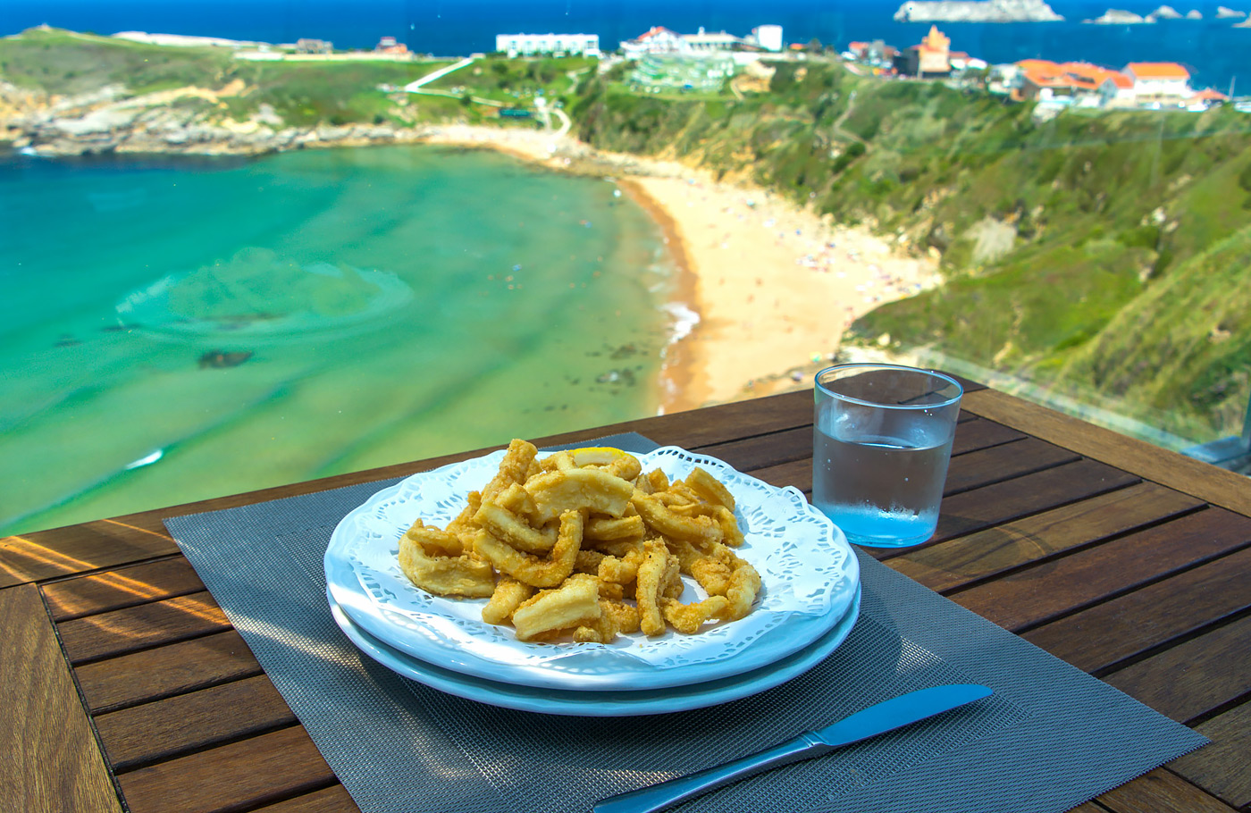 Met Maaskant Reizen per comfort-class touringcar naar Asturië, Cantabrië en Galicië Met o.a. Bilbao, Picos de Europa, Oviedo, Santiago de Compostela, León, Burgos en San Sebastian.