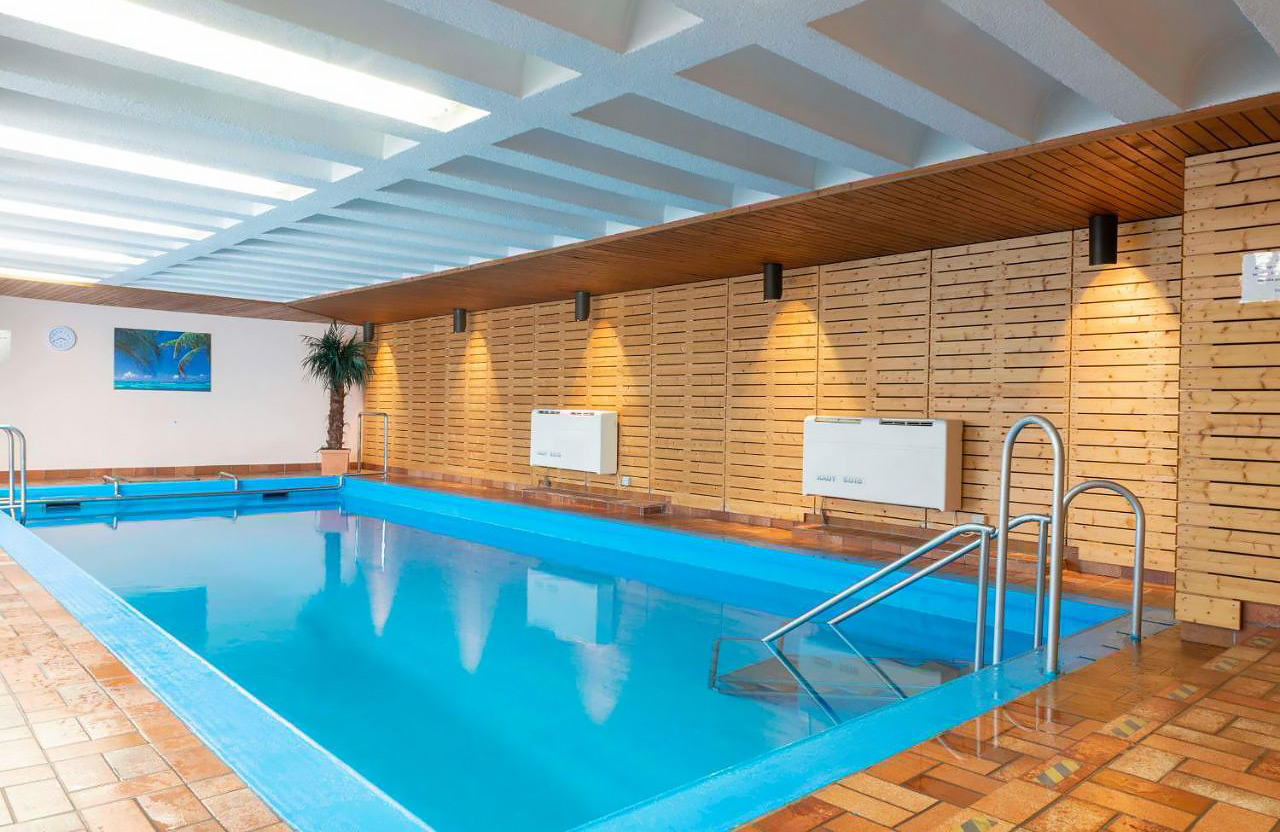 Busreis, Zwarte Woud, Maaskant Reizen