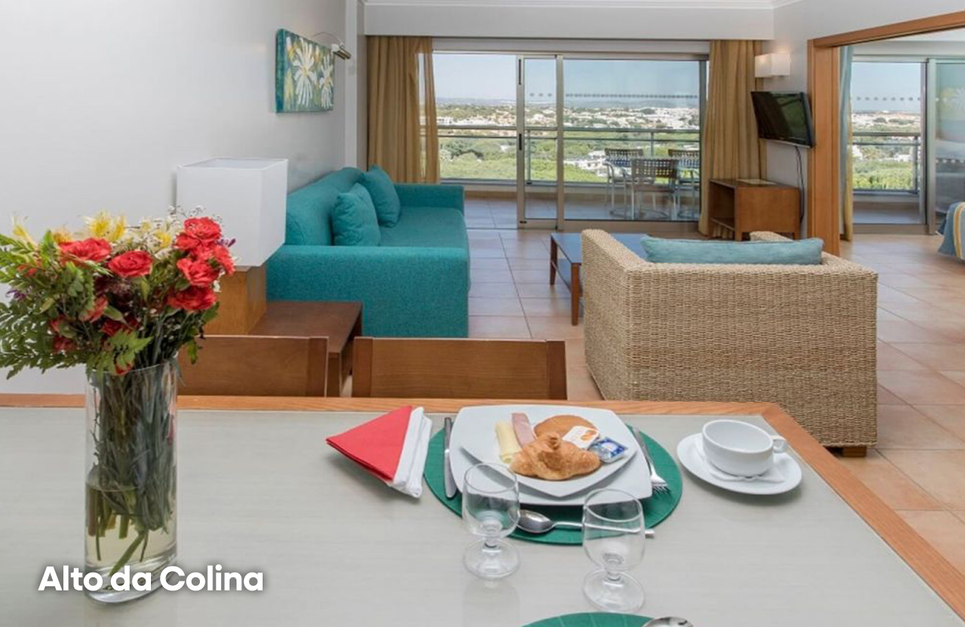 Busreis per comfort-class touringcar naar de Algarve met 2-weken verblijf in Albufeira in 4-sterren aparthotel Alfagar Alto da Colina Aparthotel