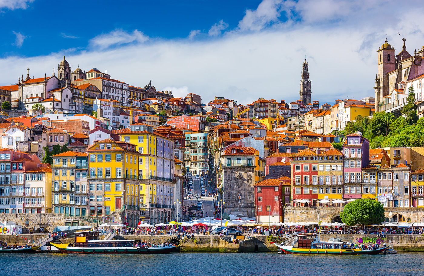 Met Maaskant Reizen per comfort-class touringcar maken we de Rondreis de pracht van Portugal Met o.a. Porto, Braga, Guimaraes, Coïmbra, Conimbriga, Fatima en Lissabon