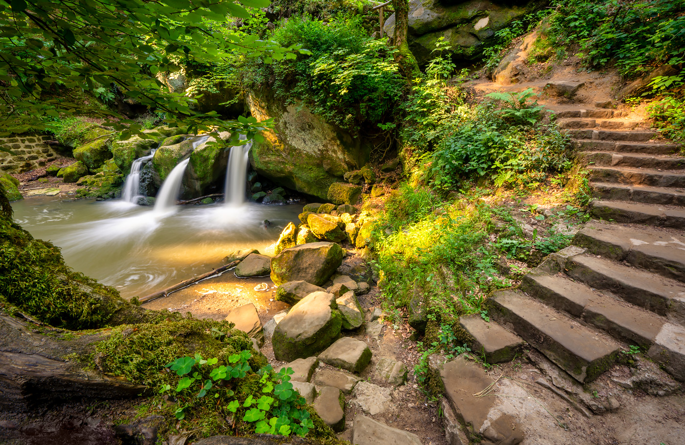 5-daagse reis per comfort-class touringcar naar Clervaux in Luxemburg, Met o.a. Vianden, Echternach, het Müllerthal en Luxemburg Stad