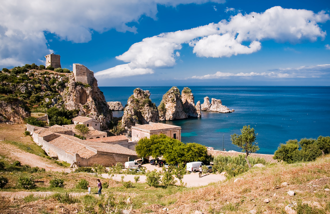 Maaskant Reizen, overwinterBusreis Italië met o.a. 2 weken verblijf op basis van half-pension in Giardini Naxos