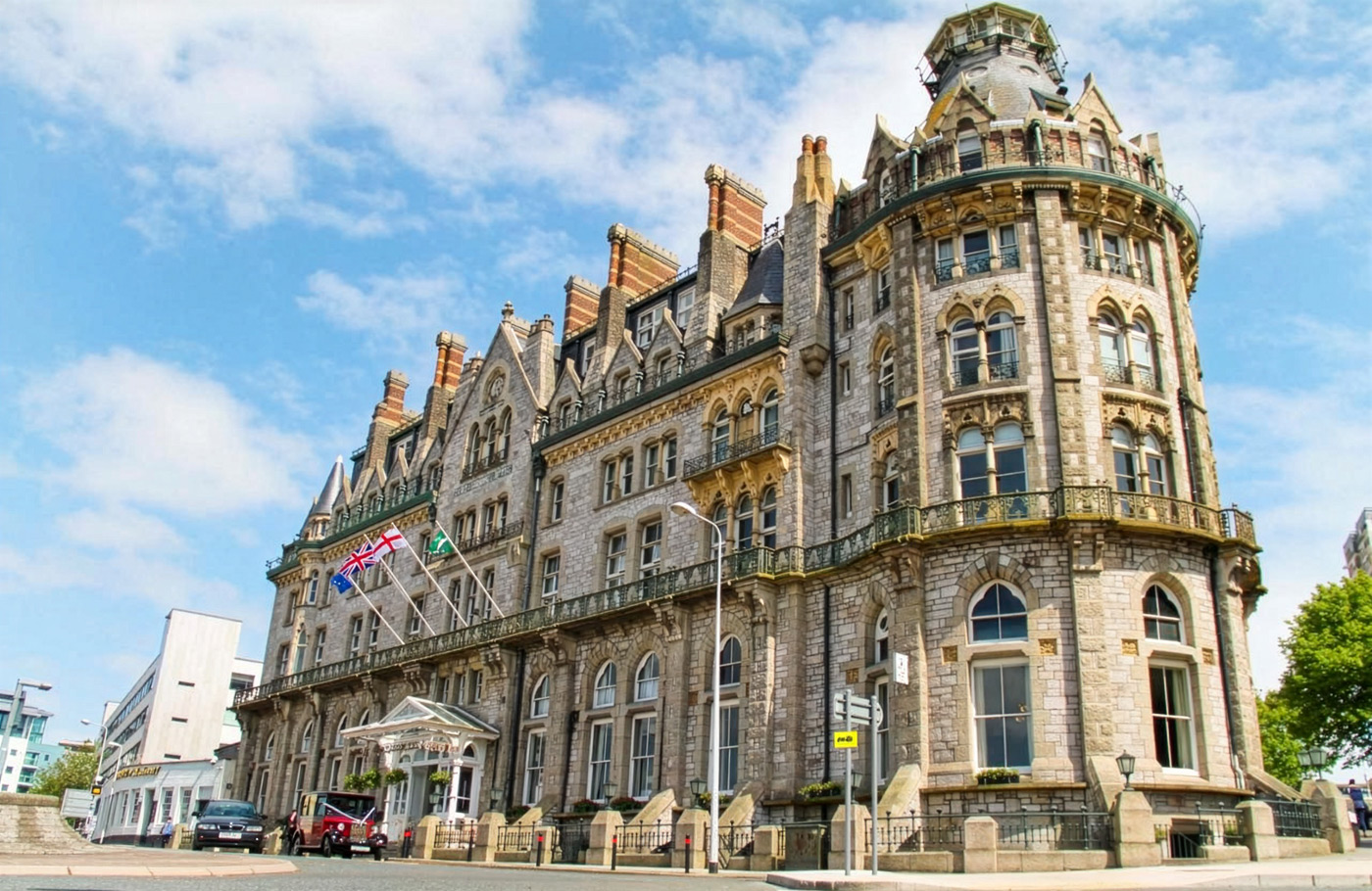 Met Maaskant Reizen per comfort-class touringcar naar Cornwall met Isle of Wight Met o.a. Southampton, Exeter, St. Michael's Mount, Tintagel, Land's End, Dartmoor en Plymouth.