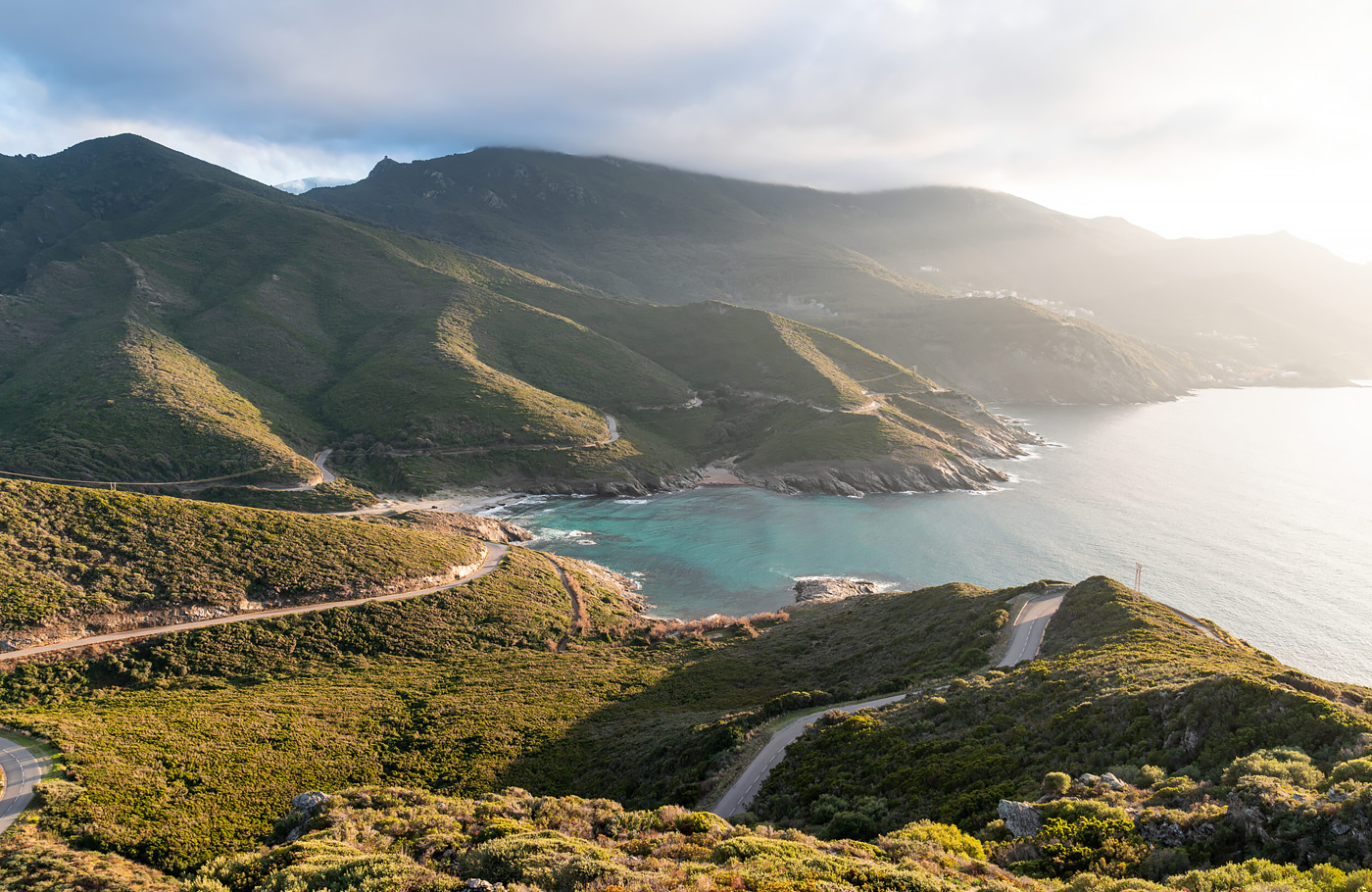 rondreis per comfort-class touringcar Met o.a. Cap Corse, Les Calanches, Ajaccio, Bonifacio, Nuoro, La Maddalena en de Costa Smeralda