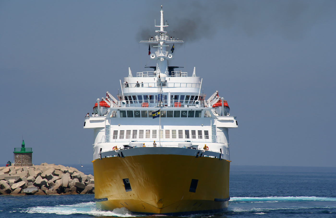 rondreis per comfort-class touringcar Met o.a. Cap Corse, Les Calanches, Ajaccio, Bonifacio, Nuoro, La Maddalena en de Costa Smeralda
