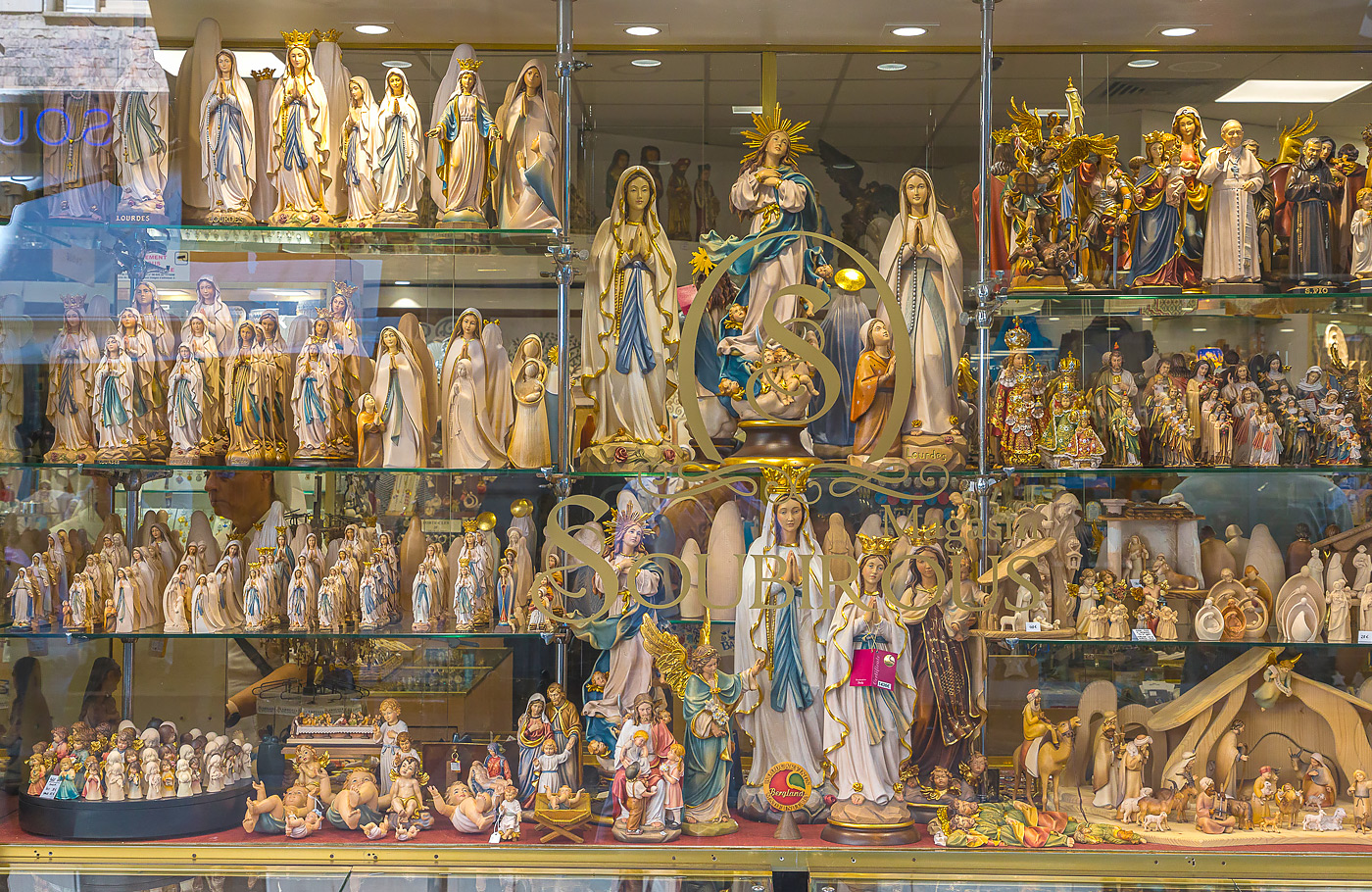 7-daagse comfort-class Busreis Lourdes met stadswandeling in Lourdes, internationale mis & middagtocht Pyreneeën!