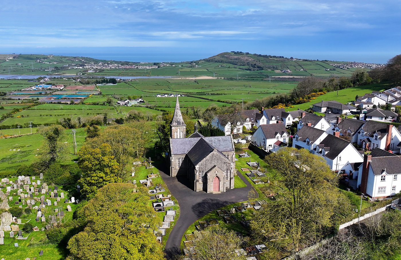 Met Maaskant Reizen maakt u de trip Prachtige Ierse Kusten Busreis Ierland met o.a. Belfast, Titanic-Belfast, Dublin, Giant’s Causeway, Ring of Kerry en Cliffs of Moher.