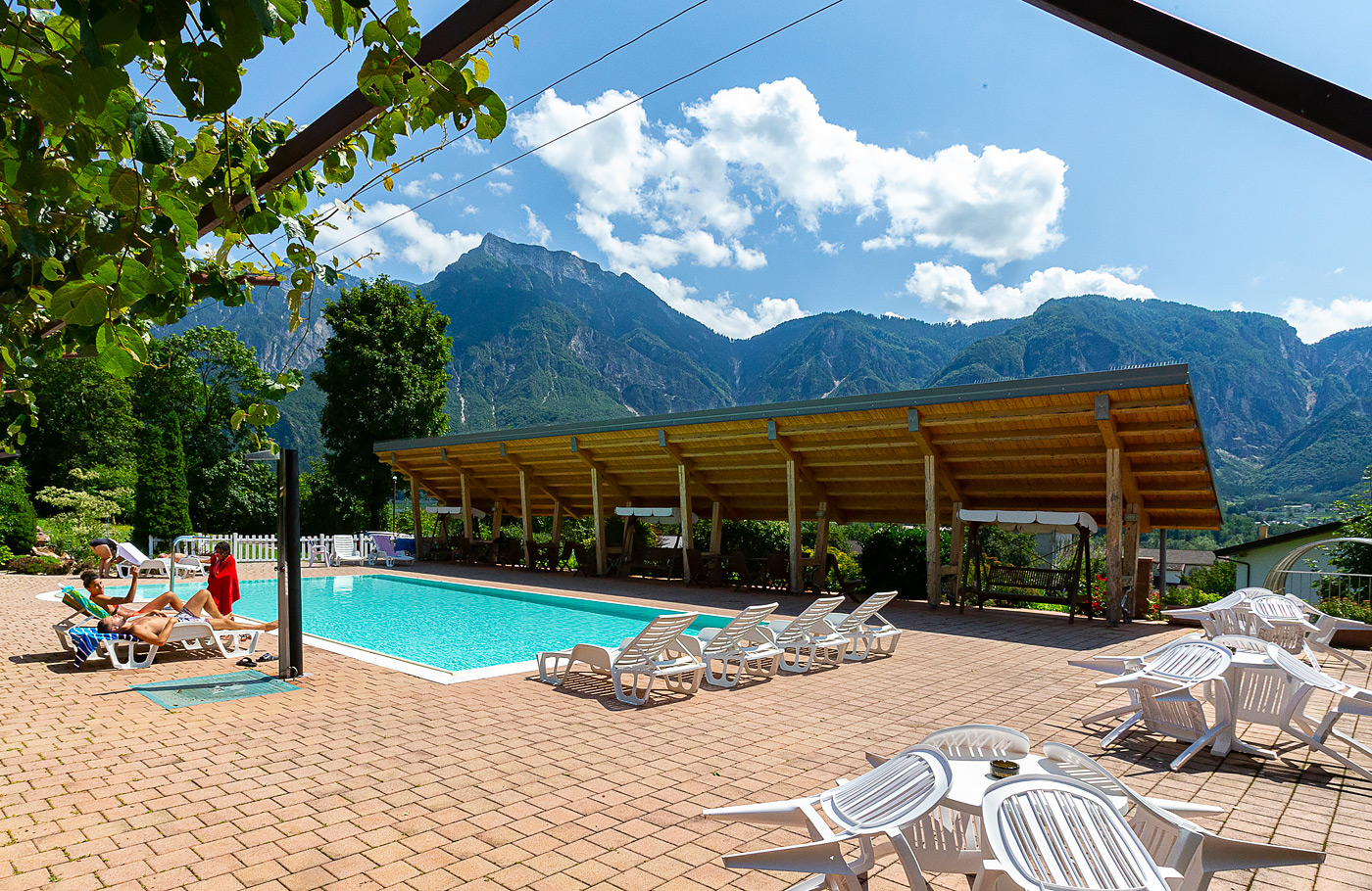 Busreis Zuid-Tirol met het Gardameer, Malcésine, Bassano del Grappa, Padua, Merano, Trento en Innsbruck. Maaskant Reizen, Noord-Italië, Comfort-class touringcar