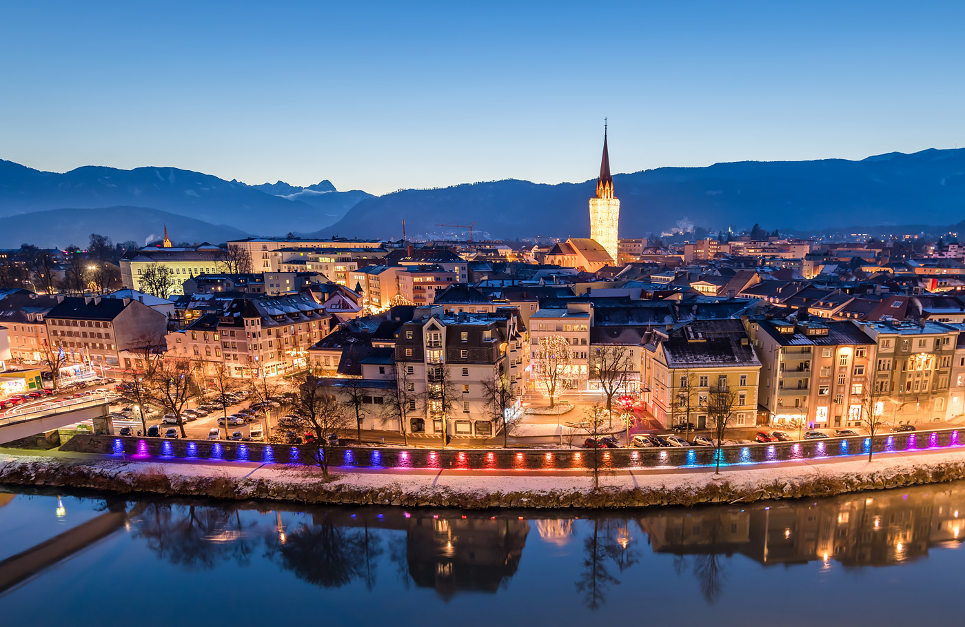 Met Maaskant Reizen per comfort-class touringcar op een mooie Kerstreis Oostenrijk met Karinthië, Klagenfurt, Salzburg, Weissensee en Heiligenblut