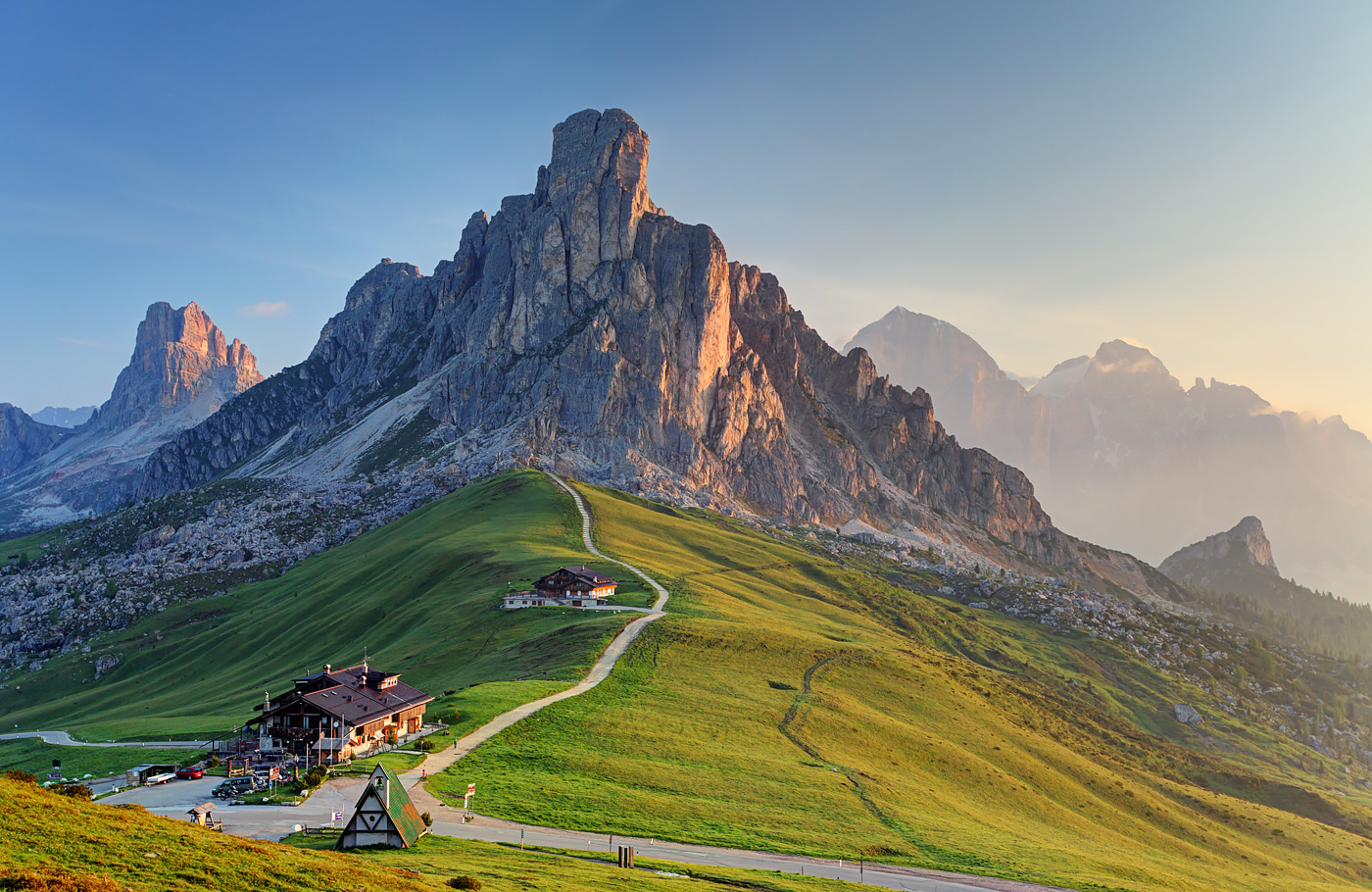 Busreis Zuid-Tirol met het Gardameer, Malcésine, Bassano del Grappa, Padua, Merano, Trento en Innsbruck. Maaskant Reizen, Noord-Italië, Comfort-class touringcar