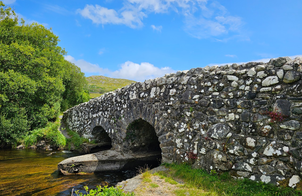 Met Maaskant Reizen maakt u de trip Prachtige Ierse Kusten Busreis Ierland met o.a. Belfast, Titanic-Belfast, Dublin, Giant’s Causeway, Ring of Kerry en Cliffs of Moher.