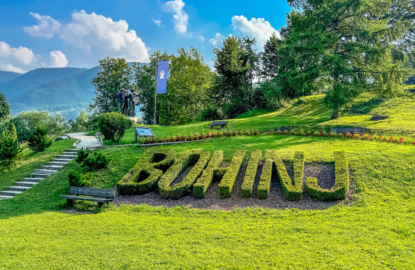 Excursiereis van Maaskant Reizen, per comfort-class touringcar Het meer van Bohinj & Sloveense Alpen Met o.a. Ljubljana, Postojna, Sloveense Alpen, Bled, Wörthersee en Klagenfurt